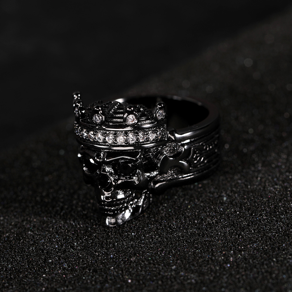 skull ring