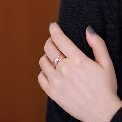 religious ring	