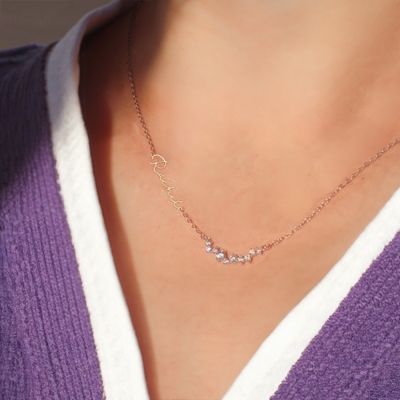 Personalisierte seitliche Namens-Diamantkette, Sterling Silber 925 Minimalistische Lächeln-Halskette, Geburtstags-/Brautjungfern-/Muttertagsgeschenk für Sie/Familie/Freunde