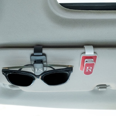 Personalisierter Auto-Sonnenbrillenhalter, Personalisierter Auto-Brillenclip mit Namen/Initialen, Sonnenblendenclip für Sonnenbrillen, Autoaccessoire, Geschenk für Autobesitzer