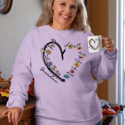 Custom Names & Birth Flowers Heart Pattern Sweatshirt, Women's Crewneck, Family Party Favor, Mother's Day/Christmas Gift for Mom/Grandma/Family/Her