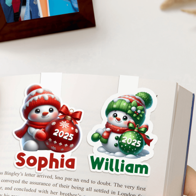 Personalized Name Cartoon Snowman with Bauble Bookmark, Magnetic Bookmark Clip, Christmas Stocking Stuffer, Christmas Gift for Book Lovers/Readers