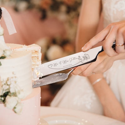 Personalized Floral Cake Cutter Wedding Set, Custom Name Cake Knife and Server Set, Bridal Shower Gift, Wedding/Anniversary Gift for Newlyweds/Couples