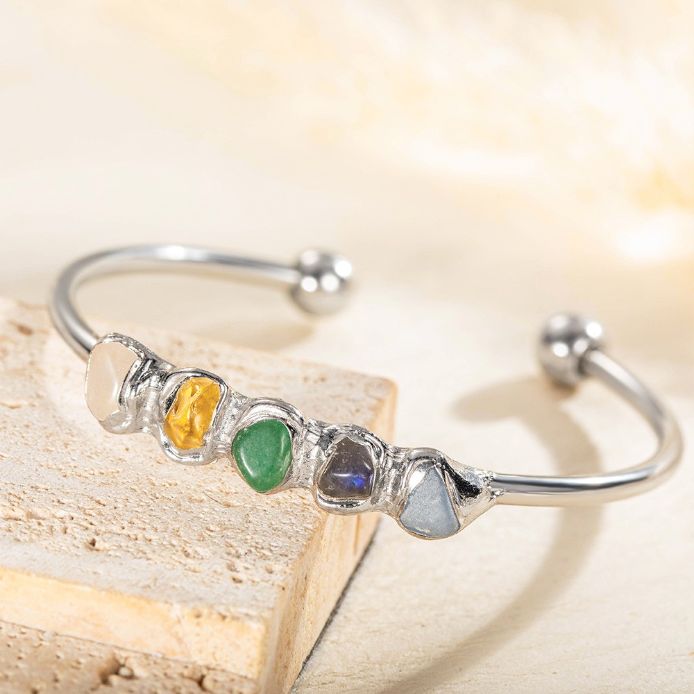 Bracelet personnalisé en pierre de naissance familiale, bracelet en cristal brut, bracelet en cristal brut Boho, bracelet en cristal de guérison, cadeau de fête des mères/Noël pour maman/femme