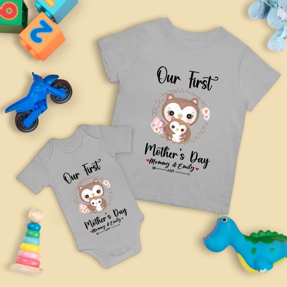 Unser erstes Muttertags-Mutter- und Baby-Set/passendes Hemd, Mama- und Baby-Geschenk, Mama-Baby-Eulen, T-Shirt-Body, Strampler, Babygrow-Weste-Set, Geschenk für neue Mutter, Muttertagsgeschenk