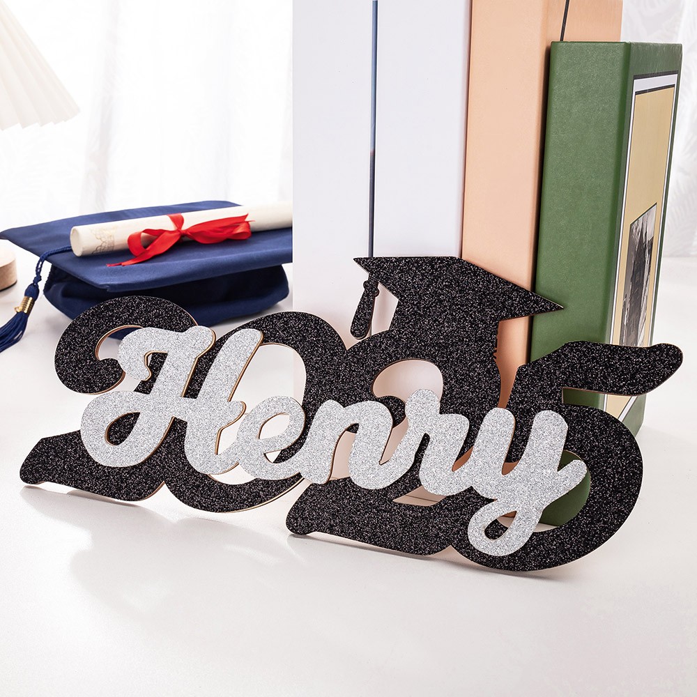 Custom 2025 Glitter Graduation Photo Prop, Wooden Graduation Sign with Name Senior Party Decoration/Dormitory Decoration, Graduation Gift