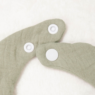 with 2 cute bow headbands