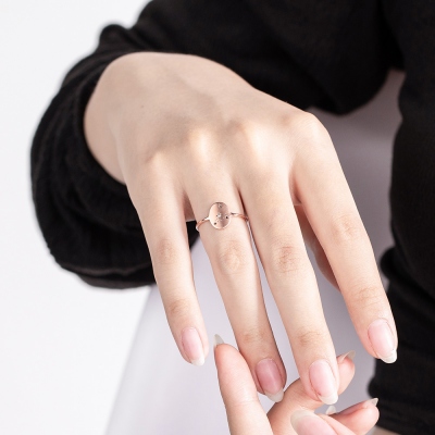 Personalized Star Signet Ring for Her