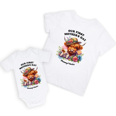Personalisiertes Set mit passenden Shirts für Mama und Baby zum ersten Muttertag, T-Shirt und Baby-Bodysuit aus Baumwolle mit Highland-Kühen, Geschenk für neue Mama, Muttertagsgeschenk