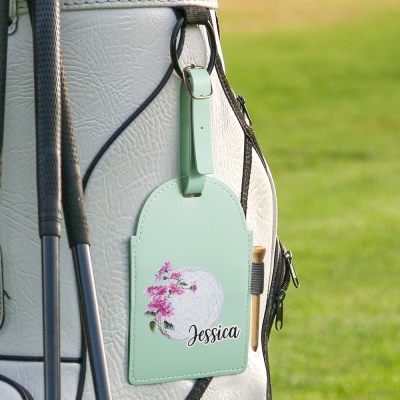 Personalisierter Golftaschenanhänger mit Geburtsblume und Namen und rosa Schleife, personalisierter Golf-Teehalter aus Kunstleder, Golfzubehör für Frauen, Geschenk für Golferin/Sie