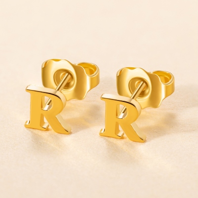 Boucles d’oreilles personnalisées Super Tiny Letter Stud, boucles d’oreilles initiales minimalistes en argent sterling 925, cadeau d’anniversaire/de Noël pour maman/fille/amie