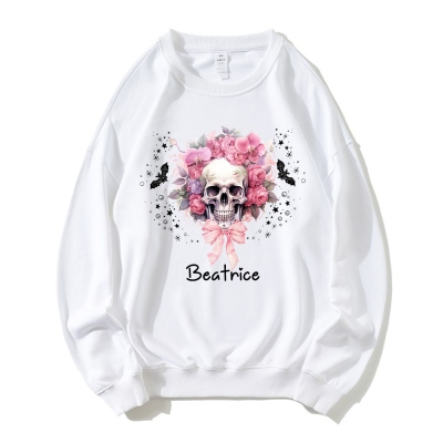 Personalisiertes Name Floral Skull Halloween Shirt, Multicolor Sweatshirt/Pullover Hoodie, Familienparty Gastgeschenk, Halloween Geschenk für Sie/Mama/Schwester/Oma