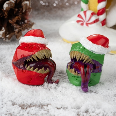 Santa Hat Chest Mimic Dice Christmas Table Decor, Christmas D20 Dice, Christmas Hat Monster Dice, Resin Dice, Mimic Miniature Model, Christmas Gift