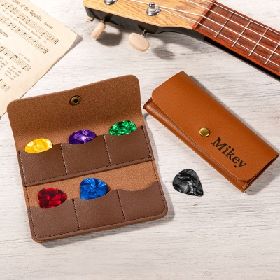 Personalized Name Leather Guitar Pick Holder with 6 Slots, Custom Guitar Plectrum Case & 6PCS Colorful Picks, Gift for Guitarists/Music Lovers