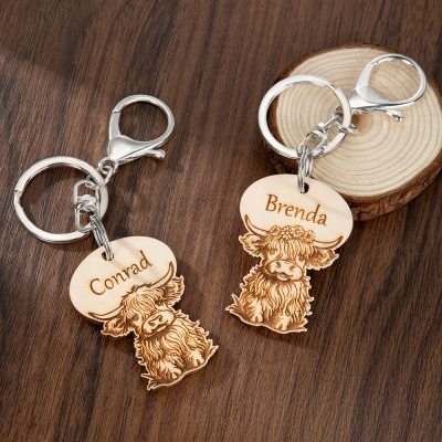 Personalized Name Flower Crown Highland Cow Keychain, Wooden Rustic Scottish Cow Keyring, Bag Charm, Gift for Highland Cow Lovers/Women/Girls