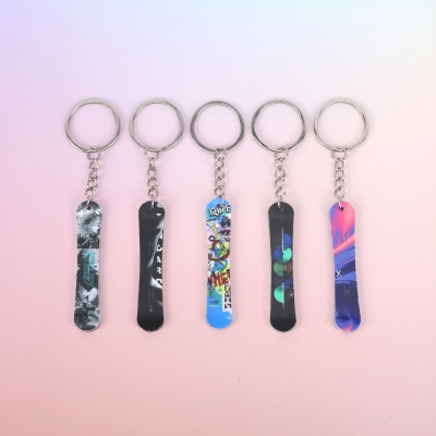 Personalized Photo Snowboard Keychain, Acrylic Miniature Snowboard Keyring, Backpack Accessory, Gift for Snowboarding Lovers/Skiing Enthusiasts