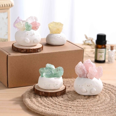 Personalized Healing Crystal Aromatherapy Diffuser Smiley Pot Ornament with Wooden Base, Energy Crystal Raw Stone Decor, Gift for Women/Family/Friends