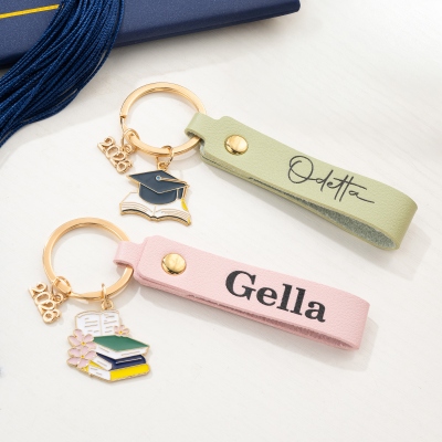 Personalized Name & Year Graduation Cap Book Scroll PU Leather Keychain, College Graduation Keepsake, Bag Charm, Gift for Graduates/Students