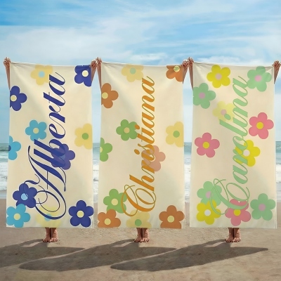 Personalized Daisy Flower Beach Towel with Name, Quick Dry Microfiber Bath Towel, Summer Vacation/Beach Party Favor, Gift for Her/Mom/Women/Girls