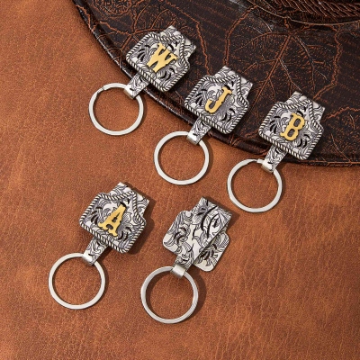 Personalized Initial Vintage Cow Tag Keychain, Western Rodeo Cowboy Letter Cattle Tag Keyring, Birthday/Christmas Gift for Cowboys/Cowgirls