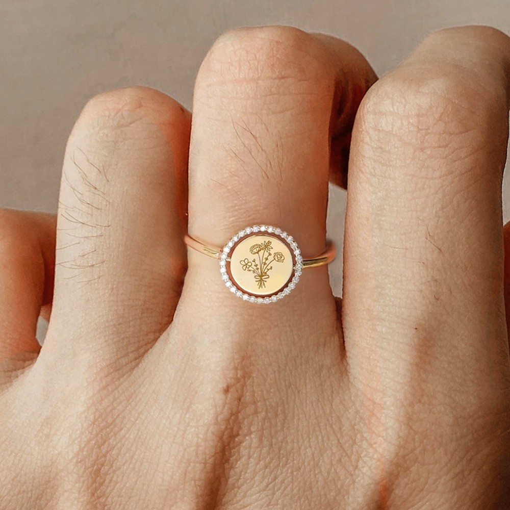 Bague Fleur de Naissance Personnalisée