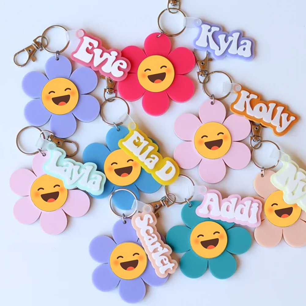 Daisy Flower Name Keychain, Personalized Keychain, Backpack Tag, Backpack Keychain, Back to School Keychain