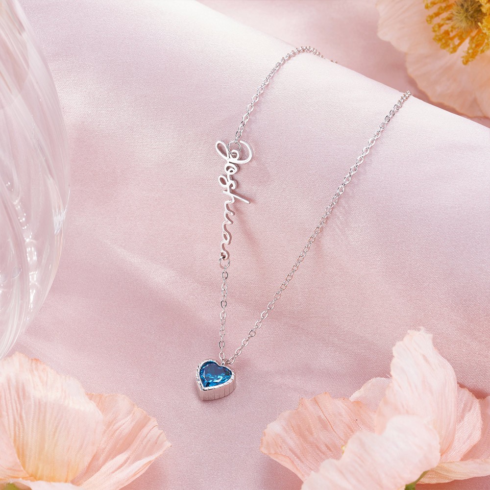 Collier avec pierre de naissance