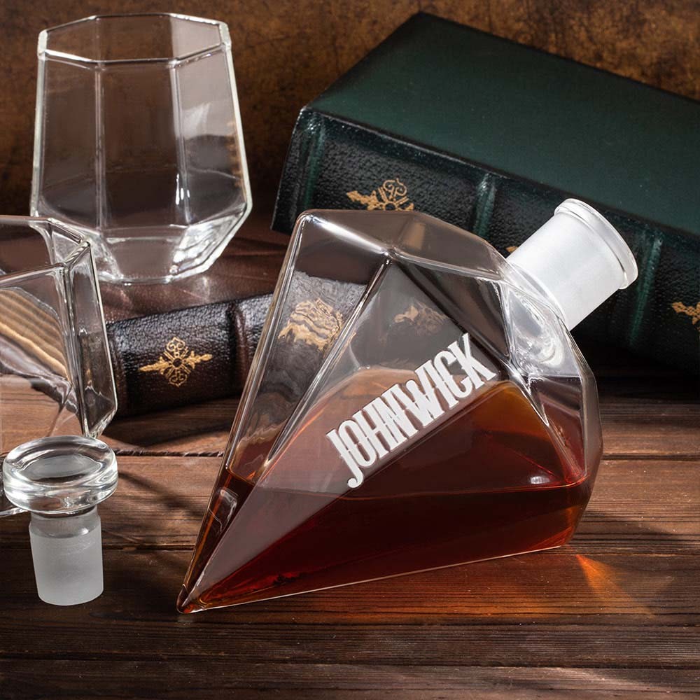 Custom Name Whiskey Decanter Set, Engraved Crystal Whiskey Decanter, Diamond Shape Whiskey Decanter, Father's Day Gifts, Gifts for Dad/Whiskey Lover