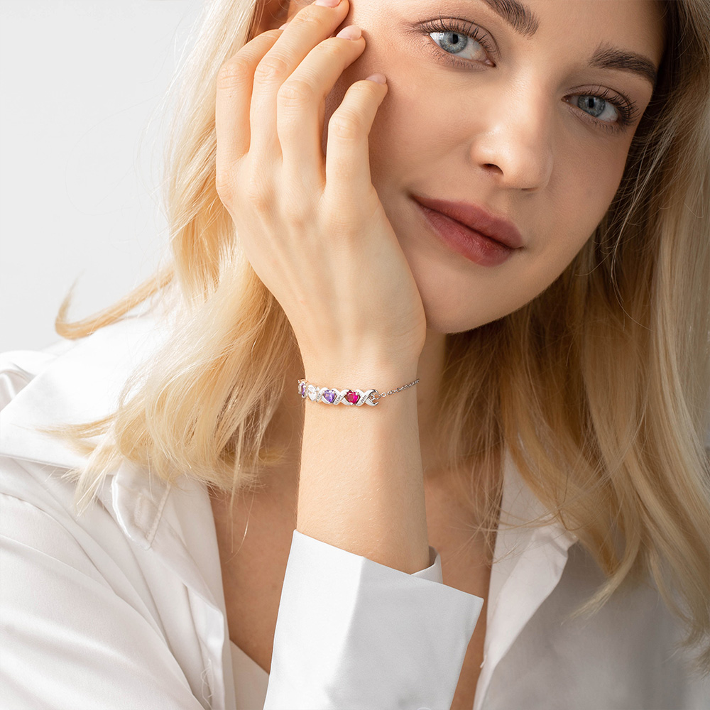 Bracelet Personnalisé Maman - Gravure Prénoms + Pierres De Naissance - Pendentif Pieds De Bébé - Cadeau Fête Des Mères