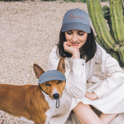 Ensemble de chapeau personnalisé avec nom brodé pour propriétaire et chien, ensemble de casquette de baseball assortie pour maman/papa d'animal de compagnie, chapeau de protection solaire pour animal de compagnie avec trou d'oreille, cadeau pour amoureux 