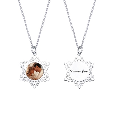 Personalized Photo Engraved Snowflake Necklace, Dainty Snowflake Memorial Photo Pendant, Winter Jewelry for Women, Birthday/Christmas Gift for Her/Mom