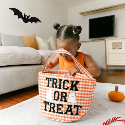 Gepersonaliseerde schattige Halloween Trick or Treat-tas, gepersonaliseerde Chenille-patches Halloween-mand, Halloween-accessoire, Halloween-cadeau voor kinderen