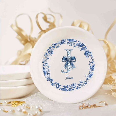 Personalized Name Initial Bow Chinoiserie Toile De Jouy Jewelry Dish, Ceramic Trinket Ring Dish Tray, Birthday/Wedding Gift for Her/Bridesmaids