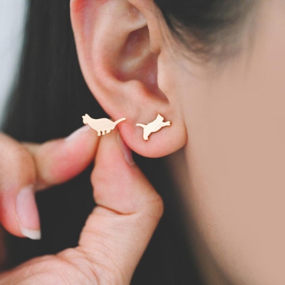 Personalized Cat/Dog Asymmetry Earrings with Double Names, Sterling Silver 925 Cute Cat/Dog Stud Earrings, Birthday/Christmas Gift for Her/Cat & Dog Lovers/Owners