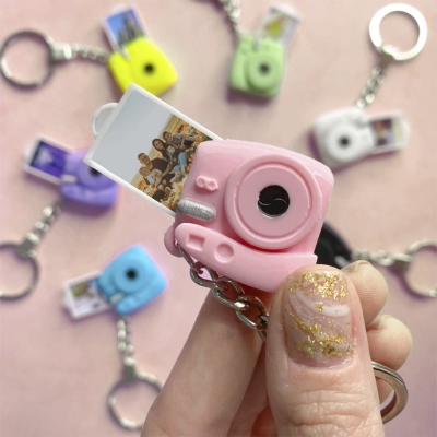 Porte-clés photo mini appareil photo personnalisé, porte-clés avec image coulissante, porte-clés rétro, cadeau meilleur ami, cadeau d'anniversaire pour les amoureux de l'appareil photo/couples