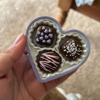 Chocolate Box Fidget Clicker Toy, Mechanical Keyboard Switch Fidget Clicker, Stress Relief/ASMR Stim Button Clicker, Gift for Dessert Lovers/ADHD/Her