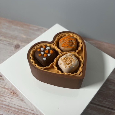Chocolate Box Fidget Clicker Toy, Mechanical Keyboard Switch Fidget Clicker, Stress Relief/ASMR Stim Button Clicker, Gift for Dessert Lovers/ADHD/Her