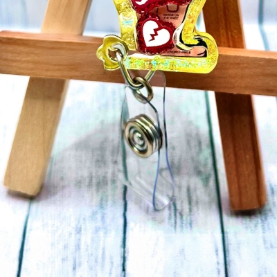 Shaker - Operating Room Surgery Inspired Shaker Faceplate for Interchangeable Badge Reel Lanyard or Keychain