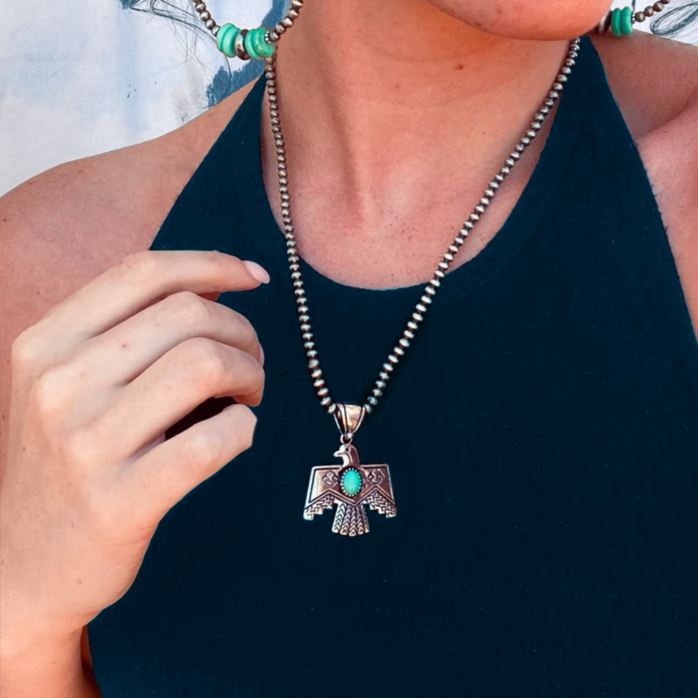 Colar de pérolas turquesa Thunderbird e Navajo, colar pingente de aço inoxidável estilo rancho ocidental boêmio, presente de joias boho para mulheres e meninas