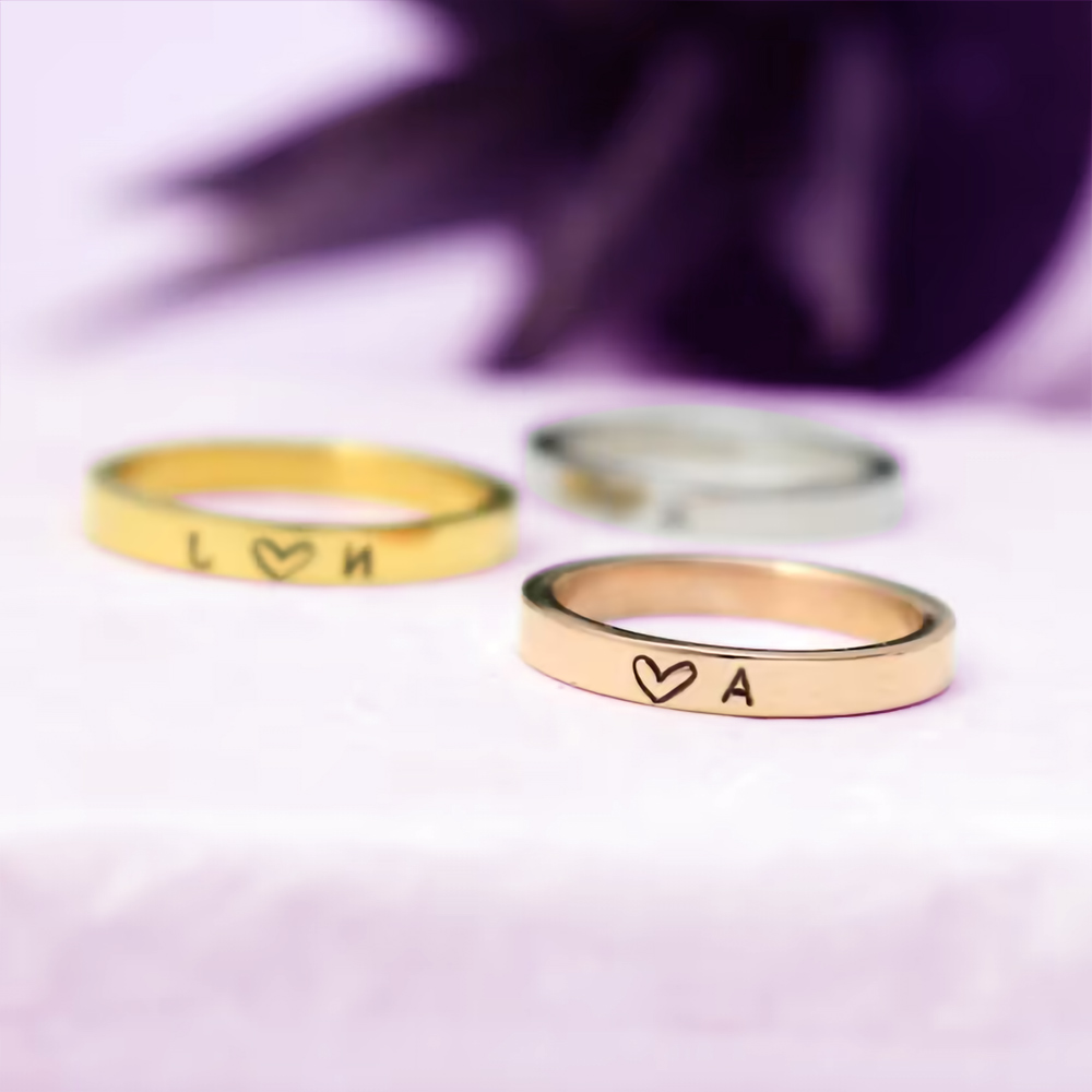 Anel inicial com coração, anel gravado personalizado, anel de aço inoxidável/prata 925, presente para namorada/amiga/casais