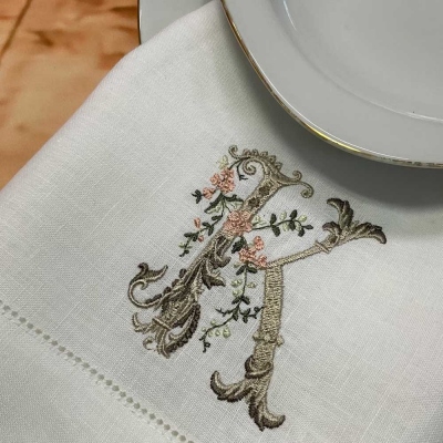 Floral Letter Embroidered Mother's Day Gift Linen White Napkin, Embroidered Napkin, Personalized Napkin, Monogrammed Napkin