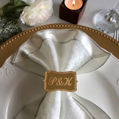 Porte-anneaux de serviette de luxe avec texte personnalisé, anneaux de serviette en acrylique de mariage initial gravés sur mesure, décor de mariage, décorations de fête
