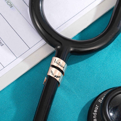 Benutzerdefinierter Namens-Stethoskop-ID-Tag, personalisiertes Symbol-Stethoskop-Namensschild, Stethoskop-ID-Ring, Stethoskop-Charm, Dankeschön-Geschenke für Krankenschwester/Arzt