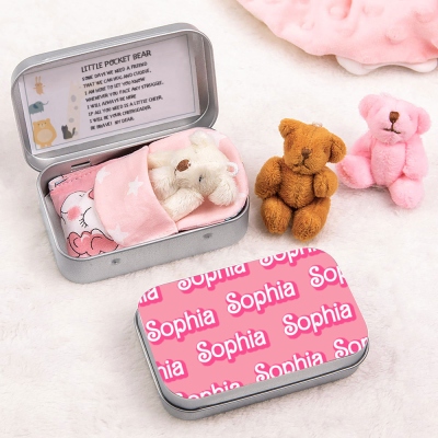 Mini orsetto farcito personalizzato in una scatola di latta, bambola preoccupante per anti-ansia/stress, piccolo orsetto tascabile in peluche, regalo di compleanno/Natale per bambini