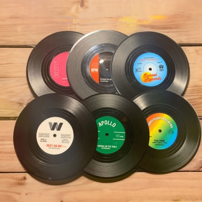 Gepersonaliseerde Vinyl Record Coaster, Aangepaste Foto Mini Record Coaster, Muziekfeestdecoratie, Muziekaccessoires, Cadeau voor muziekliefhebber/vrienden