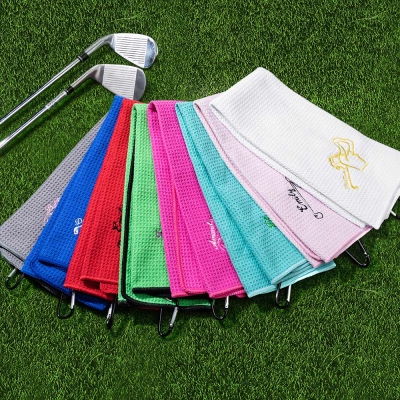 Personligt namn Waffle Weave golfhandduk för kvinnor, broderad golfhandduk med flera färger, handduk med hängklämma, presenter till kvinnliga golfare
