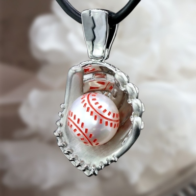 Personalized Name Baseball Glove Pearl Ball Necklace, Baseball Pendant Sterling Silver Sports Jewelry, Gift for Sports Lover/Baseball Lover/Player