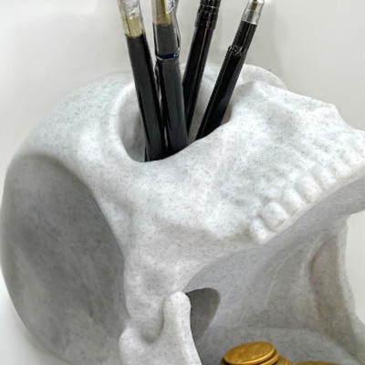 3D Printed Multi-purpose Skull Holder, Makeup Brush/Pen Holder, Headset & Controller Holder, Spooky Gothic Home Decor Office Organizer, Halloween Gift