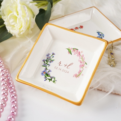 Personalized Birth Flower Ring Dish, Ceramic Trinket Jewelry Dish Tray, Room Home Decor, Anniversary/Birthday Gift for Women, Wedding Gift for Bride