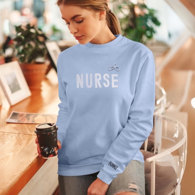 Custom Glitter Zirconia Nurse Sweatshirt with Name on Sleeve & Stethoscope Brooch, Embroidered Name Sweatshirt, Appreciation/Christmas Gift for Nurses